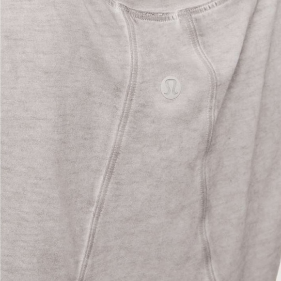 Lululemon NWT Muscle Love Crop Tank *Fade - Picture 16 of 16